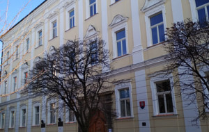 Gymnázium Trnava (zateplovací systém HFR-TS)