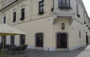 Historická budova Trnava